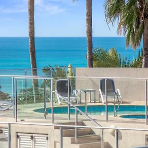 https://noosa-crest-resort.queenslandhotels.net